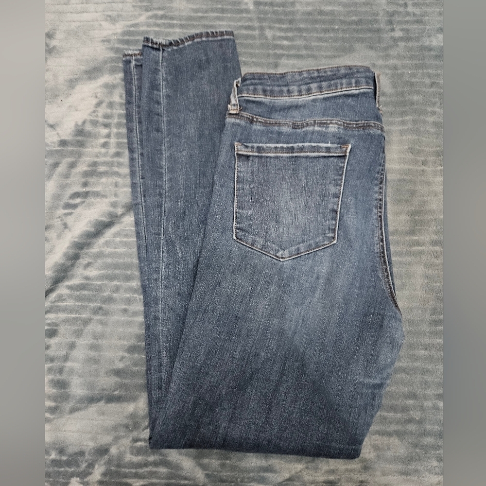 Articles Of Society Medium Wash Skinny Jeans!